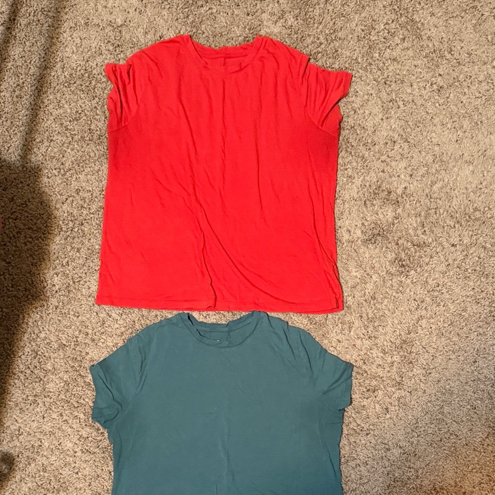 A New Day Red and Teal Short Sleeve Tees
